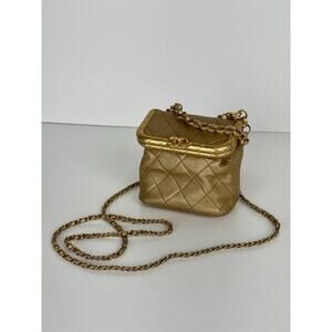 Chanel Mini Kiss Lock Bag in Gold Quilted Leather 2020 B-6